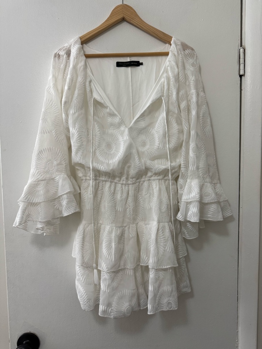 House of Harlow 1960 White Blouse with Black Label